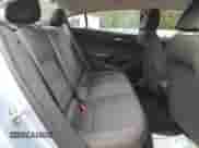 2017 Chevrolet Cruze LS z VIN 1G1BC5SM6H7177354, wystawiony jako Copart lot #82750035 z przebiegiem 100 598 mil mil oraz Szkoda całkowita • Salvage title. Historia ofert i sprzedaży dostępna na DreamBid. Obrazek 10.