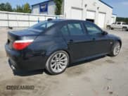 ✅ 2008 BMW 5 Series M5 • VIN: WBSNB93538CX08984 • Lot: 57475225. Wystawiony na Copart z przebiegiem 118 935 mil. Bezpłatny archiwum sprzedaży aukcyjnych z USA i szczegółowy raport historii pojazdu na DreamBid. Zdjęcie 3.
