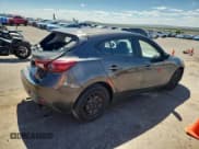 ✅ 2016 Mazda 3 i Sport • VIN: JM1BM1J75G1322961 • Lot: 72076515. Wystawiony na Copart z przebiegiem 105 982 mil. Bezpłatny archiwum sprzedaży aukcyjnych z USA i szczegółowy raport historii pojazdu na DreamBid. Zdjęcie 3.