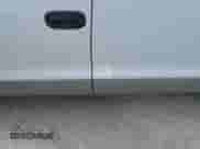 2000 Dodge Dakota Sport z VIN 1B7GL2AN5YS642063, wystawiony jako Copart lot #76665334 z przebiegiem Nie podano mil oraz Nie do naprawy • Non repairable. Historia ofert i sprzedaży dostępna na DreamBid. Obrazek 12.