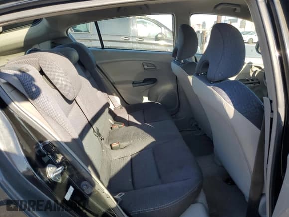 ✅ 2011 Honda Insight LX • VIN: JHMZE2H56BS009733 • Лот: 81739645. Опубликован ранее на Copart с пробегом 180 744 миль. Бесплатный доступ к архиву аукционных продаж из США и подробный отчёт об истории автомобиля на DreamBid. Изображение 10.