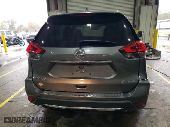 ✅ 2017 Nissan Rogue SL • VIN: 5N1AT2MV4HC789949 • Lot: 90468045. Wystawiony na Copart z przebiegiem 110 962 mil. Bezpłatny archiwum sprzedaży aukcyjnych z USA i szczegółowy raport historii pojazdu na DreamBid. Zdjęcie 6.