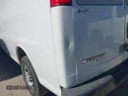 ✅ 2014 Chevrolet Express Cargo • VIN: 1GCWGFCA9E1140577 • Lot: 43772654. Wystawiony na IAAI z przebiegiem 260 902 mil. Bezpłatny archiwum sprzedaży aukcyjnych z USA i szczegółowy raport historii pojazdu na DreamBid. Zdjęcie 6.