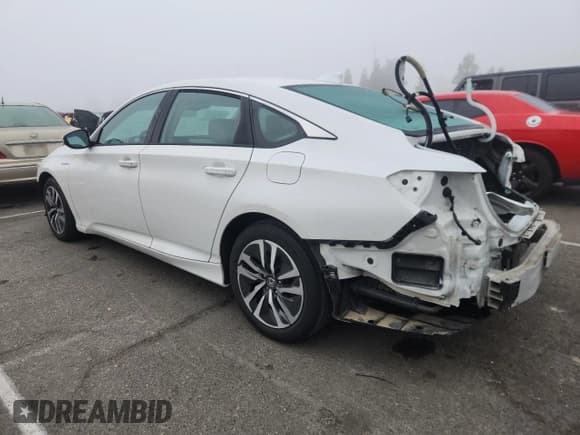 ✅ 2021 Honda Accord • VIN: 1HGCV3F13MA001967 • Lot: 84977695. Wystawiony na Copart z przebiegiem 35 984 mil. Bezpłatny archiwum sprzedaży aukcyjnych z USA i szczegółowy raport historii pojazdu na DreamBid. Zdjęcie 2.