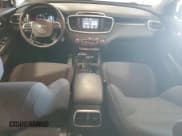 ✅ 2019 Kia Sorento LX • VIN: 5XYPGDA5XKG477916 • Лот: 82572905. Опубликован ранее на Copart с пробегом 38 158 миль. Бесплатный доступ к архиву аукционных продаж из США и подробный отчёт об истории автомобиля на DreamBid. Изображение 8.