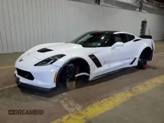 2015 Chevrolet Corvette Z06 3LZ с VIN 1G1YU2D69F5607892, выставлен на аукционе Copart как лот 55785555 с пробегом 17 271 миль миль и Списание • Salvage title. История ставок и продаж доступна на DreamBid. Изображение 1.