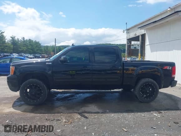 ✅ 2011 GMC Sierra 1500 SLT • VIN: 3GTP2WE34BG283175 • Лот: 42681744. Опубликован ранее на IAAI с пробегом 124 863 миль. Бесплатный доступ к архиву аукционных продаж из США и подробный отчёт об истории автомобиля на DreamBid. Изображение 14.