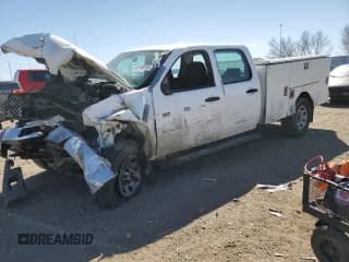 ✅ 2013 Chevrolet Silverado 3500HD Work Truck • VIN: 1GC4KZCG2DF241702 • Лот: 49108315. Опубликован ранее на Copart с пробегом 271 741 миль. Бесплатный доступ к архиву аукционных продаж из США и подробный отчёт об истории автомобиля на DreamBid. Изображение 1.