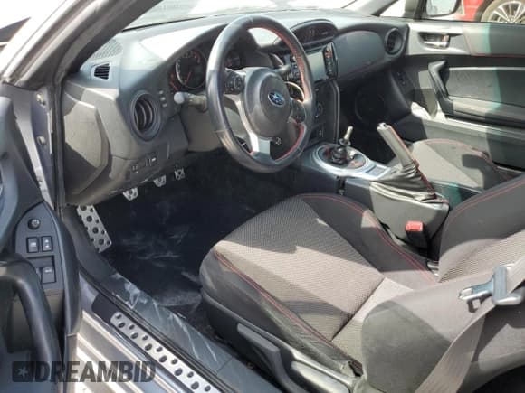 ✅ 2017 Subaru BRZ Premium • VIN: JF1ZCAB1XH9605733 • Lot: 76825584. Listed on Copart with 28,013 mi. Free auction sales archive from the USA and detailed vehicle history report at DreamBid. Image 8.