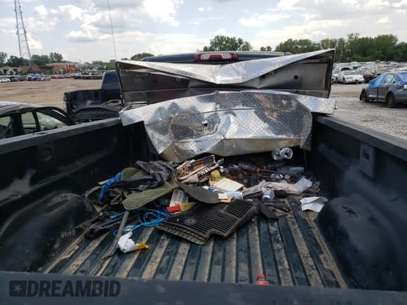 ✅ 2014 Chevrolet Silverado 1500 LT • VIN: 1GCNKREC2EZ392716 • Лот: 51420541. Опубликован ранее на Copart с пробегом Не указан. Бесплатный доступ к архиву аукционных продаж из США и подробный отчёт об истории автомобиля на DreamBid. Изображение 6.