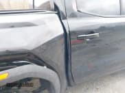 ✅ 2023 GMC Canyon 4WD AT4 • VIN: 1GTP6DEK9P1151776 • Lot: 41655533. Listed on IAAI with 11,750 mi. Free auction sales archive from the USA and detailed vehicle history report at DreamBid. Image 17.