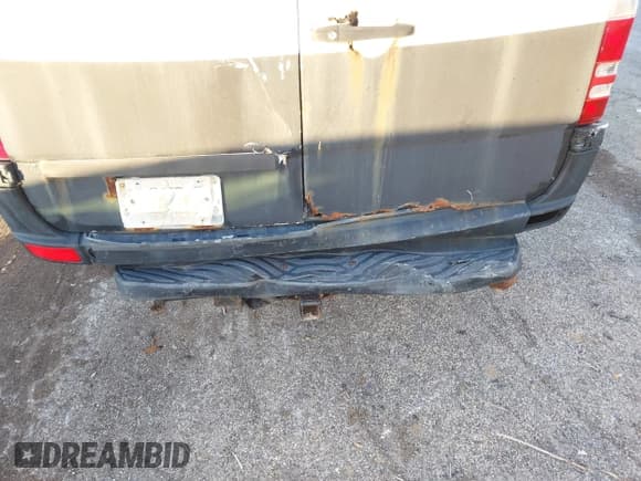 ✅ 2007 Freightliner Sprinter • VIN: WDYPE845X75161932 • Lot: 43694966. Wystawiony na IAAI z przebiegiem 445 057 mil. Bezpłatny archiwum sprzedaży aukcyjnych z USA i szczegółowy raport historii pojazdu na DreamBid. Zdjęcie 6.