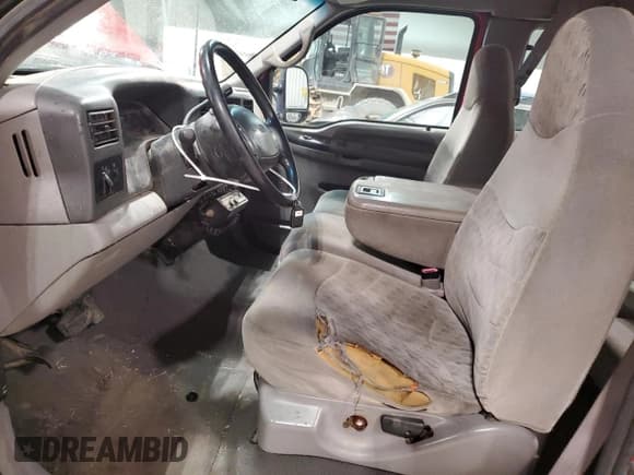 ✅ 2000 Ford F-250 XL • VIN: 1FTNX21S5YEC10427 • Lot: 59093625. Listed on Copart with 111,585 mi. Free auction sales archive from the USA and detailed vehicle history report at DreamBid. Image 7.