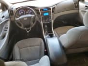 ✅ 2013 Hyundai Sonata GLS • VIN: 5NPEB4AC2DH621913 • Lot: 62883124. Listed on Copart with 161,425 mi. Free auction sales archive from the USA and detailed vehicle history report at DreamBid. Image 8.