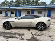 ✅ 2020 Aston Martin DB11 • VIN: SCFRMFCW5LGM08456 • Лот: 78863454. Опубликован ранее на Copart с пробегом Не указан. Бесплатный доступ к архиву аукционных продаж из США и подробный отчёт об истории автомобиля на DreamBid. Изображение 12.