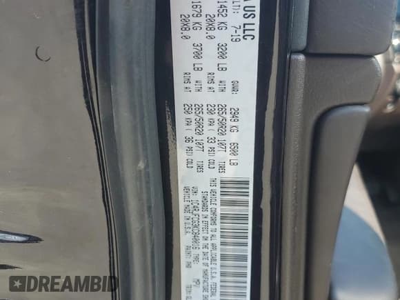 ✅ 2019 Jeep Grand Cherokee Overland • VIN: 1C4RJFCG3KC840016 • Lot: 62774195. Listed on Copart with 70,926 mi. Free auction sales archive from the USA and detailed vehicle history report at DreamBid. Image 13.