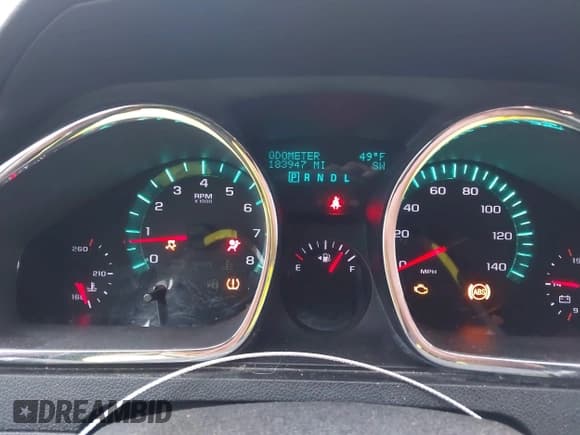 ✅ 2011 Chevrolet Traverse 2LT • VIN: 1GNKVJED6BJ376475 • Lot: 43502316. Wystawiony na IAAI z przebiegiem 183 947 mil. Bezpłatny archiwum sprzedaży aukcyjnych z USA i szczegółowy raport historii pojazdu na DreamBid. Zdjęcie 7.