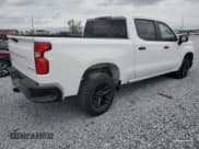 ✅ 2022 Chevrolet Silverado 1500 Custom Trail Boss • VIN: 1GCPYCEL0NZ140337 • Lot: 47146235. Wystawiony na Copart z przebiegiem 51 913 mil. Bezpłatny archiwum sprzedaży aukcyjnych z USA i szczegółowy raport historii pojazdu na DreamBid. Zdjęcie 3.