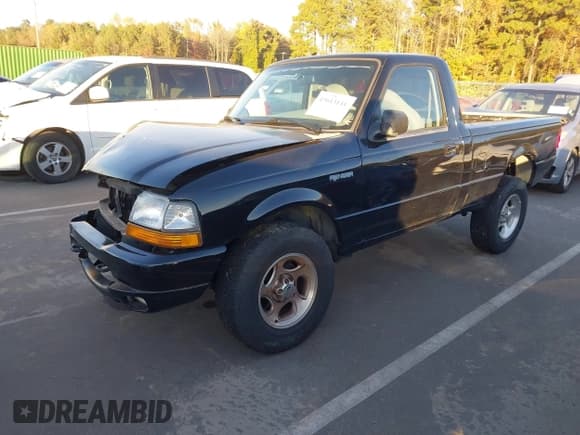 ✅ 2000 Ford Ranger XL • VIN: 1FTYR10V3YTB40130 • Lot: 43613141. Listed on IAAI with 233,340 mi. Free auction sales archive from the USA and detailed vehicle history report at DreamBid. Image 2.