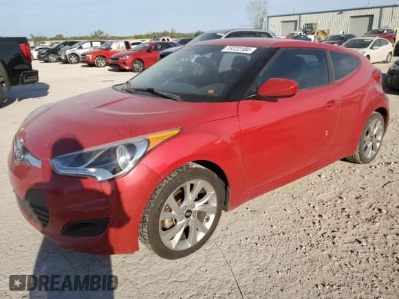 2016 Hyundai Veloster z VIN KMHTC6AD0GU274449, wystawiony jako Copart lot #73722184 z przebiegiem 113 135 mil mil oraz Czysty tytuł • Clean title. Historia ofert i sprzedaży dostępna na DreamBid. Obrazek 1.