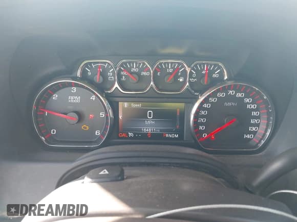 ✅ 2015 GMC Yukon XL SLE • VIN: 1GKS1GKC6FR646531 • Lot: 42555181. Wystawiony na IAAI z przebiegiem 164 811 mil. Bezpłatny archiwum sprzedaży aukcyjnych z USA i szczegółowy raport historii pojazdu na DreamBid. Zdjęcie 7.