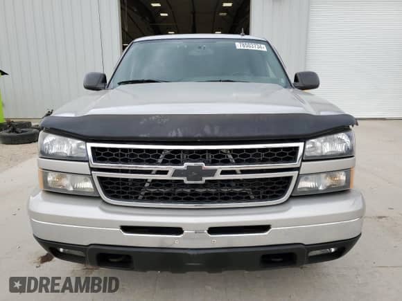 ✅ 2006 Chevrolet Silverado 1500 LS • VIN: 2GCEK19B761111443 • Lot: 78503734. Wystawiony na Copart z przebiegiem 185 283 mil mil. Skorzystaj z bezpłatnego archiwum sprzedaży aukcyjnych z USA i zobacz szczegółowy raport historii pojazdu na DreamBid. Zdjęcie 5.