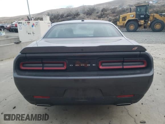 ✅ 2022 Dodge Challenger GT • VIN: 2C3CDZKG6NH200517 • Lot: 77672103. Wystawiony na Copart z przebiegiem 17 573 mil. Bezpłatny archiwum sprzedaży aukcyjnych z USA i szczegółowy raport historii pojazdu na DreamBid. Zdjęcie 6.