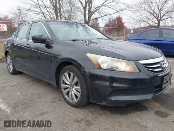 ✅ 2012 Honda Accord EX-L • VIN: 1HGCP2F86CA005656 • Lot: 43727167. Listed on IAAI with 240,982 mi. Free auction sales archive from the USA and detailed vehicle history report at DreamBid. Image 1.