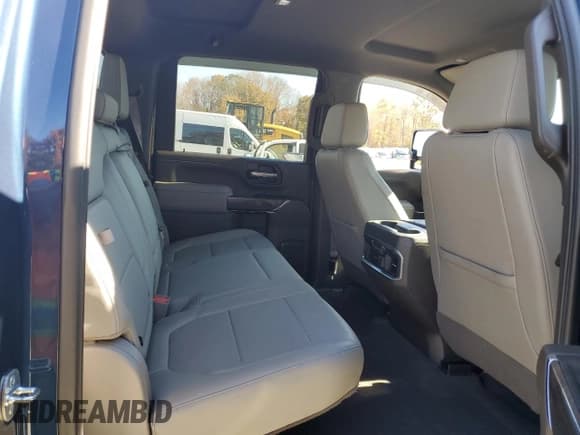 ✅ 2020 Chevrolet Silverado 2500HD LTZ • VIN: 1GC1YPEY5LF347958 • Лот: 91652475. Опубликован ранее на Copart с пробегом 123 244 миль. Бесплатный доступ к архиву аукционных продаж из США и подробный отчёт об истории автомобиля на DreamBid. Изображение 10.