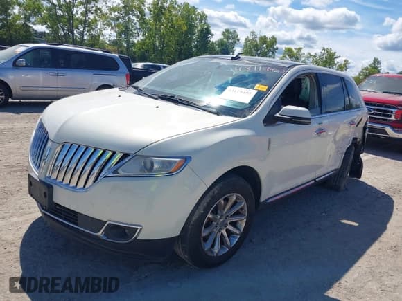 ✅ 2012 Lincoln MKX • VIN: 2LMDJ8JK4CBL07025 • Lot: 43119455. Listed on IAAI with 192,265 mi. Free auction sales archive from the USA and detailed vehicle history report at DreamBid. Image 17.
