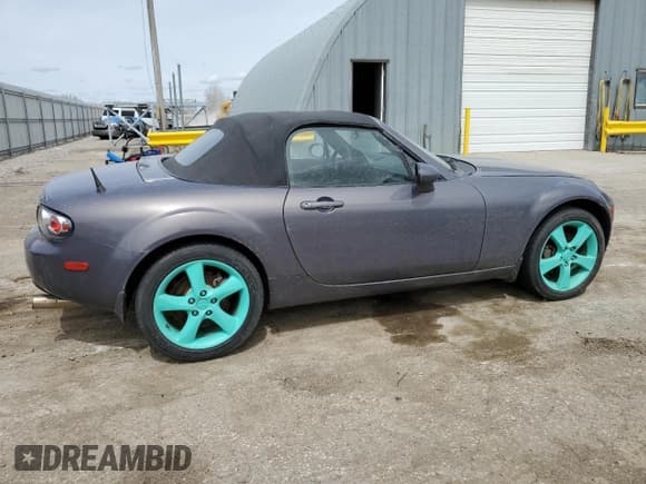 ✅ 2006 Mazda MX-5 Miata Touring • VIN: JM1NC25F060122162 • Lot: 51412785. Wystawiony na Copart z przebiegiem 81 510 mil. Bezpłatny archiwum sprzedaży aukcyjnych z USA i szczegółowy raport historii pojazdu na DreamBid. Zdjęcie 3.