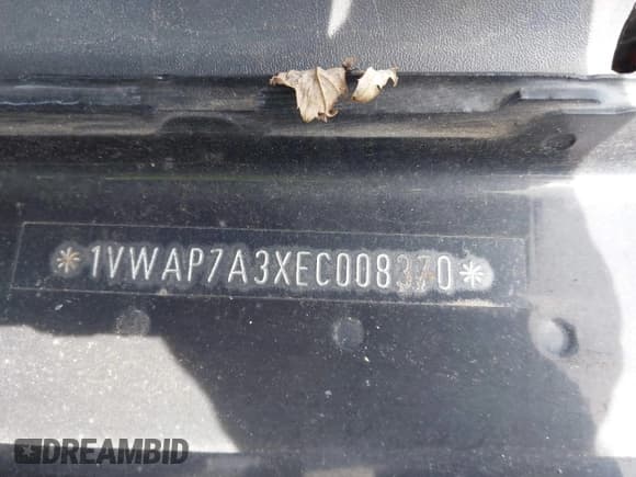 ✅ 2014 Volkswagen Passat S • VIN: 1VWAP7A3XEC008370 • Лот: 42316448. Опубликован ранее на IAAI с пробегом 93 309 миль. Бесплатный доступ к архиву аукционных продаж из США и подробный отчёт об истории автомобиля на DreamBid. Изображение 13.