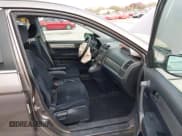 ✅ 2011 Honda CR-V SE • VIN: 5J6RE4H40BL012040 • Lot: 43663644. Listed on IAAI with 134,699 mi. Free auction sales archive from the USA and detailed vehicle history report at DreamBid. Image 5.