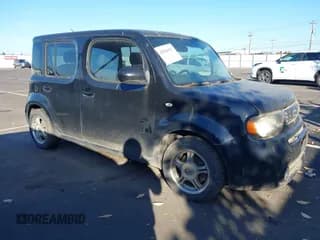 ✅ 2010 Nissan Cube SL • VIN: JN8AZ2KR3AT163876 • Lot: 43506927. Wystawiony na IAAI z przebiegiem 191 733 mil. Bezpłatny archiwum sprzedaży aukcyjnych z USA i szczegółowy raport historii pojazdu na DreamBid. Zdjęcie 1.
