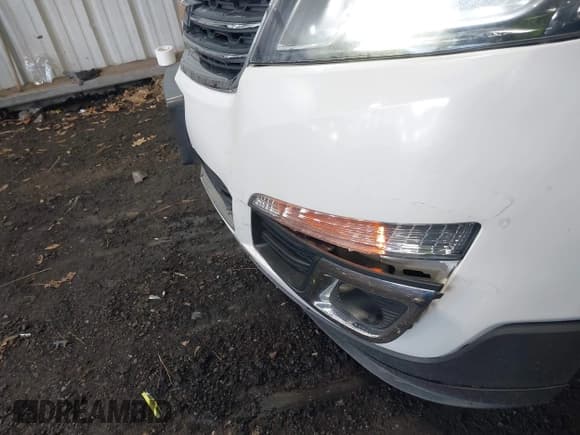 ✅ 2016 Chevrolet Traverse LT • VIN: 1GNKRHKD9GJ289596 • Lot: 43598985. Wystawiony na IAAI z przebiegiem 107 084 mil. Bezpłatny archiwum sprzedaży aukcyjnych z USA i szczegółowy raport historii pojazdu na DreamBid. Zdjęcie 18.