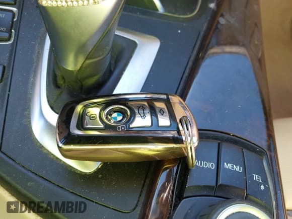 ✅ 2016 BMW 4 Series 428i • VIN: WBA4A9C58GGL89575 • Lot: 43537599. Wystawiony na IAAI z przebiegiem 162 452 mil. Bezpłatny archiwum sprzedaży aukcyjnych z USA i szczegółowy raport historii pojazdu na DreamBid. Zdjęcie 11.