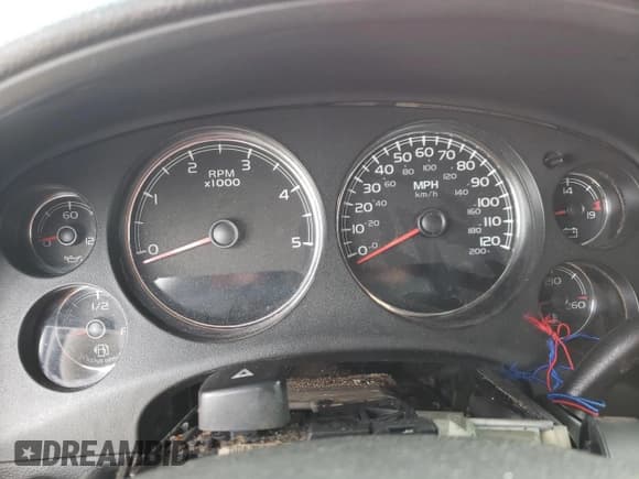 ✅ 2007 Chevrolet Silverado 2500HD LTZ • VIN: 1GCHK23667F548097 • Лот: 52038115. Опубликован ранее на Copart с пробегом Не указан. Бесплатный доступ к архиву аукционных продаж из США и подробный отчёт об истории автомобиля на DreamBid. Изображение 9.