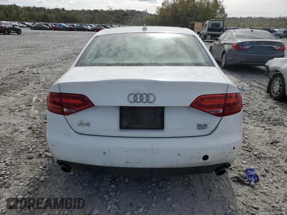 ✅ 2009 Audi A4 Premium Plus • VIN: WAULK78K29N046075 • Lot: 74759624. Listed on Copart with 174,736 mi. Free auction sales archive from the USA and detailed vehicle history report at DreamBid. Image 6.