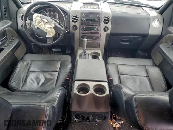 ✅ 2008 Ford F-150 XLT • VIN: 1FTPW14528FA41022 • Lot: 95242625. Wystawiony na Copart z przebiegiem 195 412 mil. Bezpłatny archiwum sprzedaży aukcyjnych z USA i szczegółowy raport historii pojazdu na DreamBid. Zdjęcie 8.