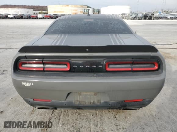 ✅ 2017 Dodge Challenger R/T Shaker • VIN: 2C3CDZBT5HH633683 • Lot: 77968994. Listed on Copart with 90,647 mi. Free auction sales archive from the USA and detailed vehicle history report at DreamBid. Image 6.