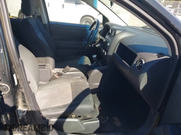 ✅ 2013 Jeep Compass Sport • VIN: 1C4NJCBA4DD168605 • Лот: 43600123. Опубликован ранее на IAAI с пробегом 126 383 миль. Бесплатный доступ к архиву аукционных продаж из США и подробный отчёт об истории автомобиля на DreamBid. Изображение 5.