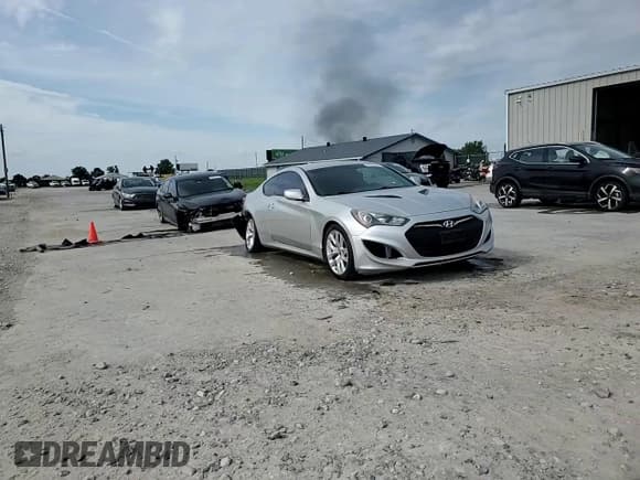 ✅ 2013 Hyundai Genesis Coupe 2.0T • VIN: KMHHT6KD2DU107820 • Lot: 61793195. Wystawiony na Copart z przebiegiem 98 453 mil. Bezpłatny archiwum sprzedaży aukcyjnych z USA i szczegółowy raport historii pojazdu na DreamBid. Zdjęcie 13.