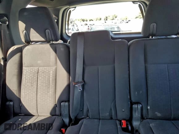 ✅ 2017 Ford Expedition XLT • VIN: 1FMJU1HTXHEA12194 • Lot: 93912115. Wystawiony na Copart z przebiegiem 149 453 mil. Bezpłatny archiwum sprzedaży aukcyjnych z USA i szczegółowy raport historii pojazdu na DreamBid. Zdjęcie 10.