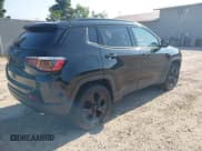 ✅ 2018 Jeep Compass Latitude • VIN: 3C4NJDBB0JT395357 • Lot: 42724367. Listed on IAAI with 76,825 mi. Free auction sales archive from the USA and detailed vehicle history report at DreamBid. Image 4.