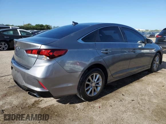 ✅ 2018 Hyundai Sonata SE • VIN: 5NPE24AF9JH689034 • Lot: 50222383. Listed on Copart with 35,122 mi. Free auction sales archive from the USA and detailed vehicle history report at DreamBid. Image 3.