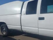 ✅ 1998 GMC Sierra 2500 • VIN: 1GTGC29J1WE529918 • Лот: 42417638. Опубликован ранее на IAAI с пробегом 110 854 миль. Бесплатный доступ к архиву аукционных продаж из США и подробный отчёт об истории автомобиля на DreamBid. Изображение 16.