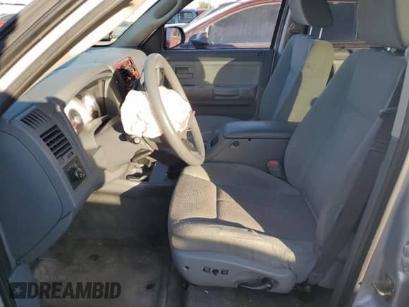 2005 Dodge Dakota SLT с VIN 1D7HE48K75S207617, выставлен на аукционе Copart как лот 81713524 с пробегом Не указан миль и Списание • Salvage title. История ставок и продаж доступна на DreamBid. Изображение 7.