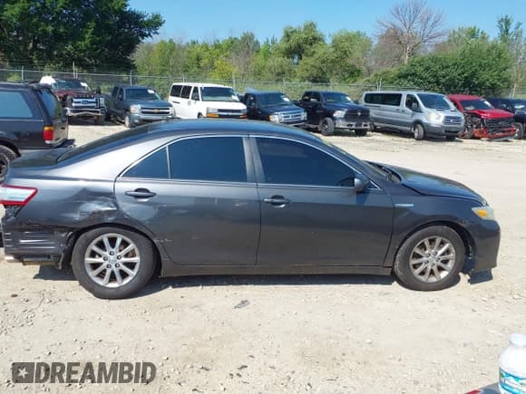 ✅ 2010 Toyota Camry • VIN: 4T1BB3EK2AU122623 • Lot: 42975171. Listed on IAAI with 195,818 mi. Free auction sales archive from the USA and detailed vehicle history report at DreamBid. Image 14.