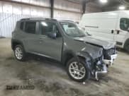 ✅ 2022 Jeep Renegade Latitude • VIN: ZACNJDB10NPN63189 • Лот: 51943695. Опубликован ранее на Copart с пробегом 45 842 миль. Бесплатный доступ к архиву аукционных продаж из США и подробный отчёт об истории автомобиля на DreamBid. Изображение 4.