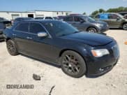 ✅ 2013 Chrysler 300 C • VIN: 2C3CCAET7DH666260 • Лот: 68912145. Опубликован ранее на Copart с пробегом 115 633 миль. Бесплатный доступ к архиву аукционных продаж из США и подробный отчёт об истории автомобиля на DreamBid. Изображение 4.